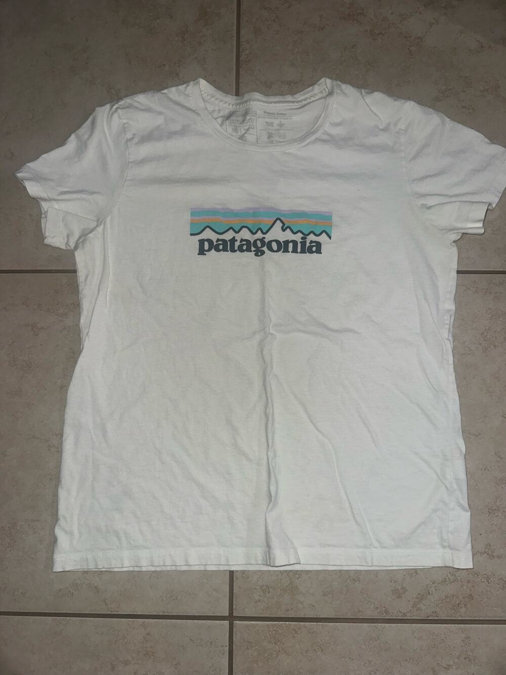 Patagonia Fitz Roy Logo Organic Cotton T-Shirt White Women’s Medium